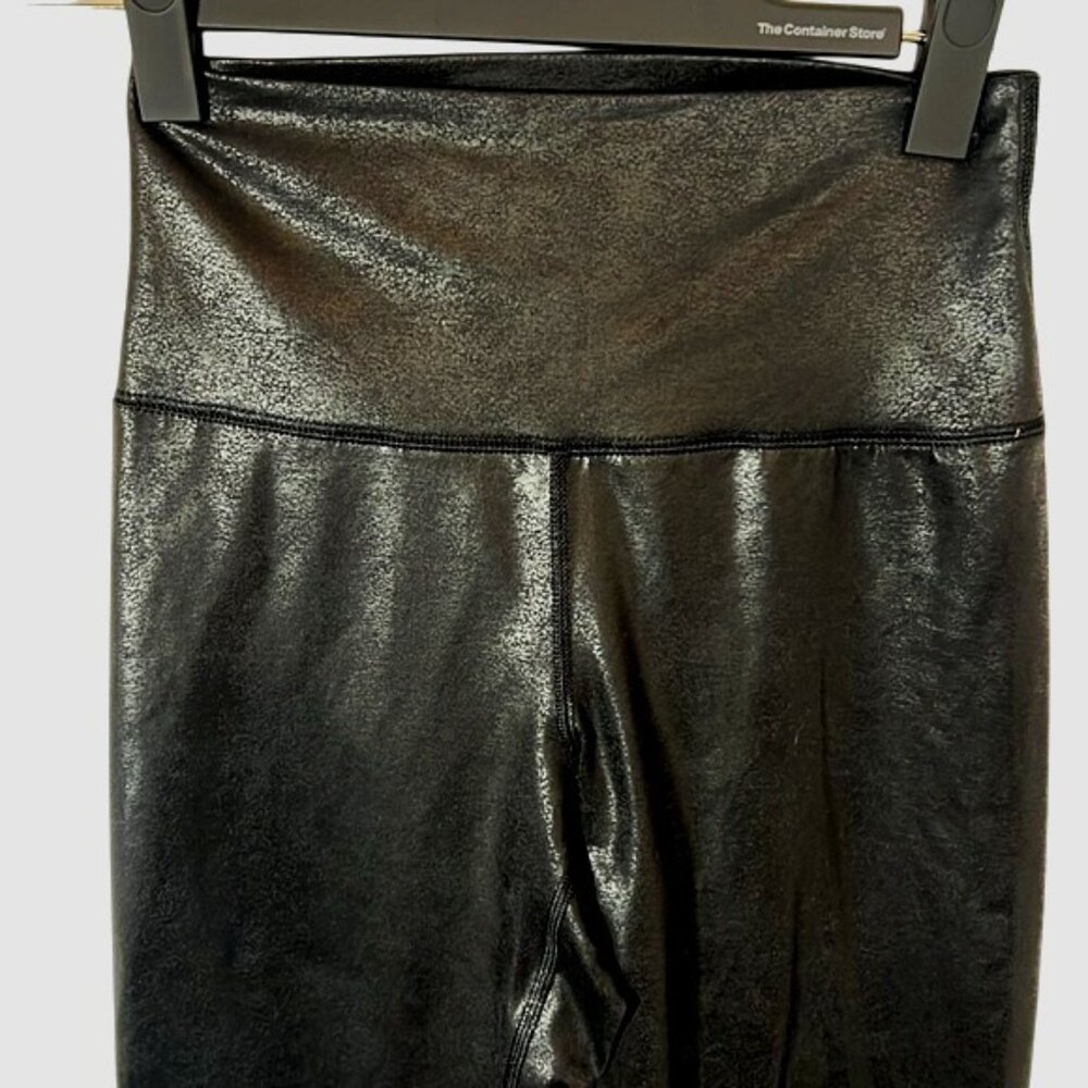 Aerie‎ black shiny high waisted leggings, size small S